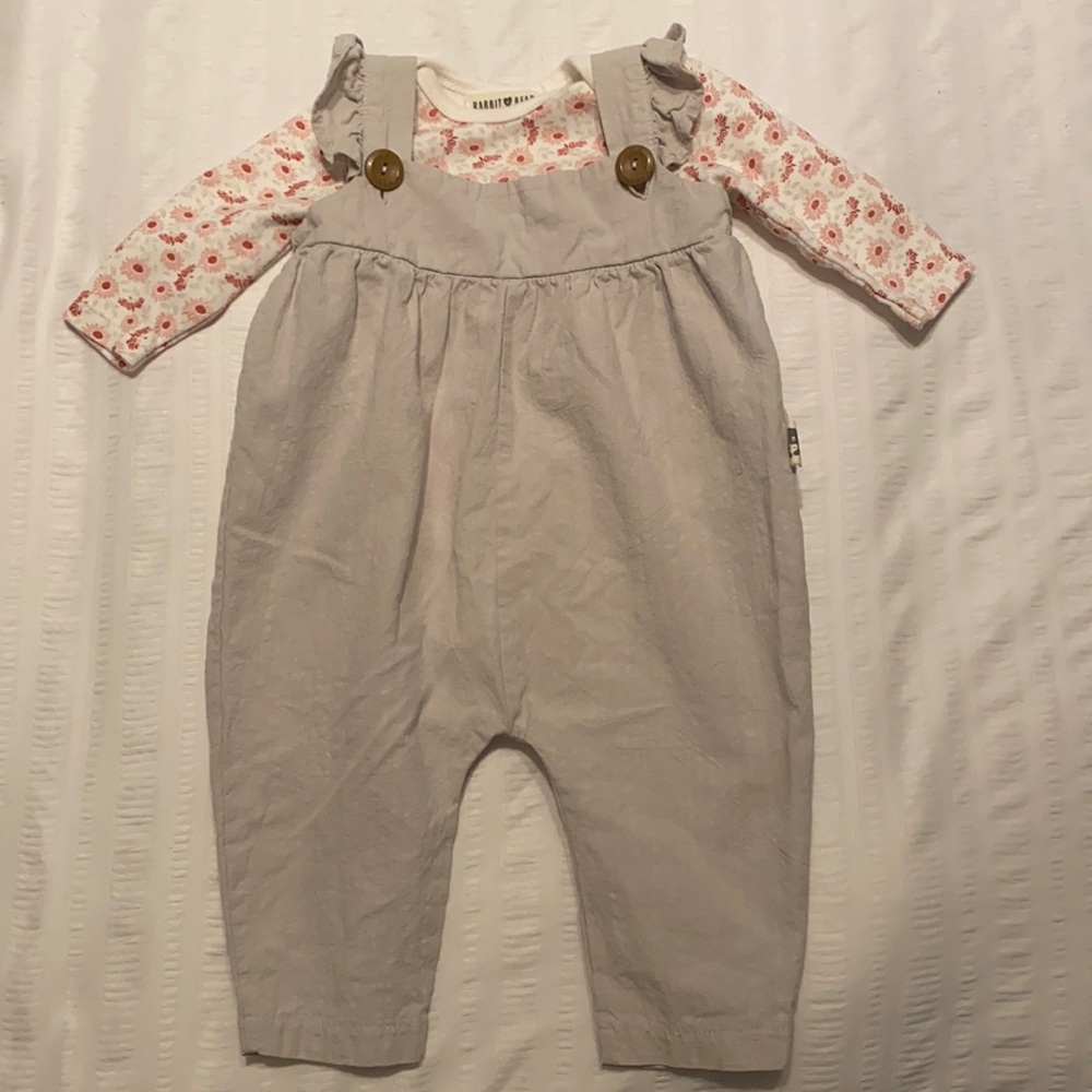 Rabbit and Bear two piece outfit 0-3 months